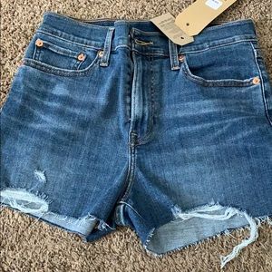 new levi high waisted shorts!